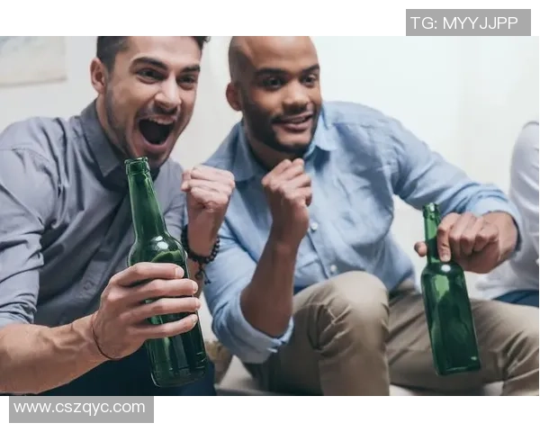 足球明星庆祝胜利泼啤酒视频引发热议网友热情评论不断